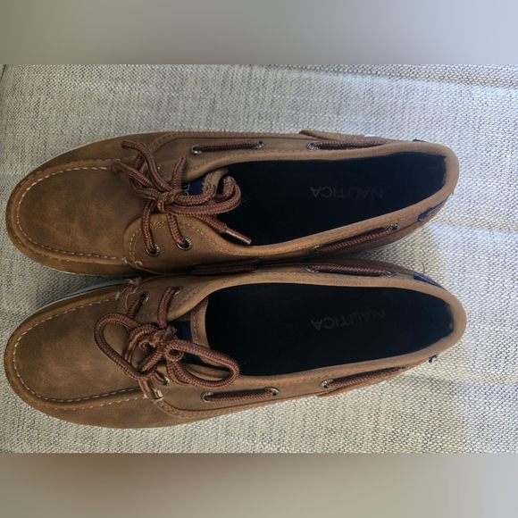 Worn Once Nautica Men's Brown Boat Shoes Size 6 - Picture 2 of 10